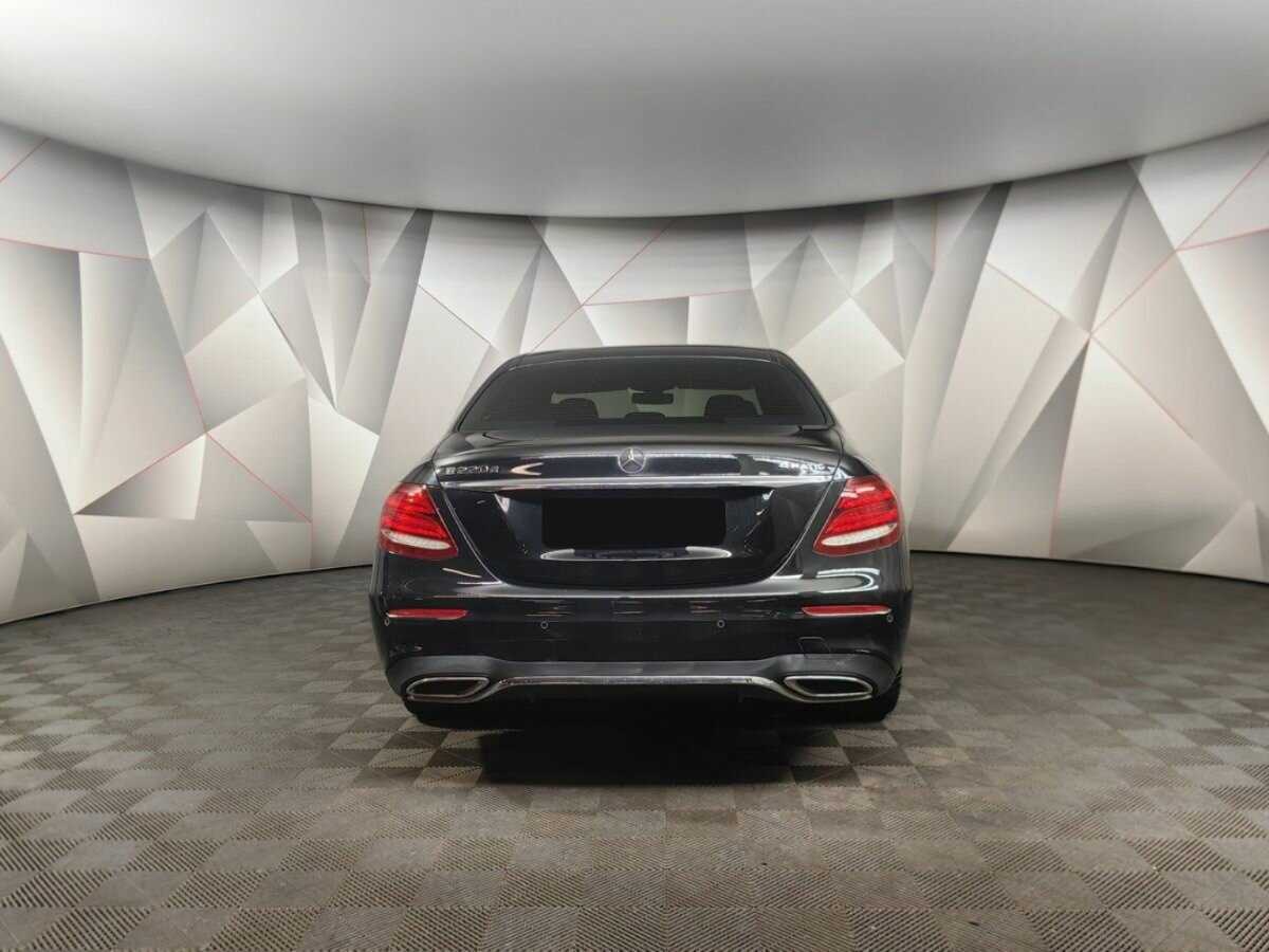 Mercedes-Benz E-Класс с пробегом — 2019 год. Фото: #7