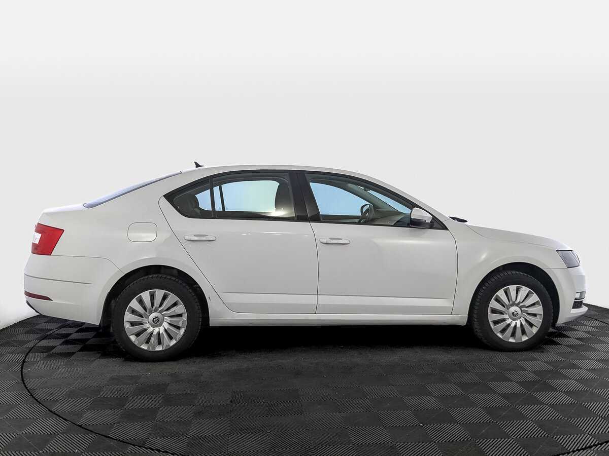 Skoda Octavia с пробегом — 2019 год. Фото: #3