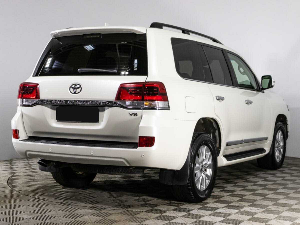 Toyota Land Cruiser с пробегом — 2015 год. Фото: #4