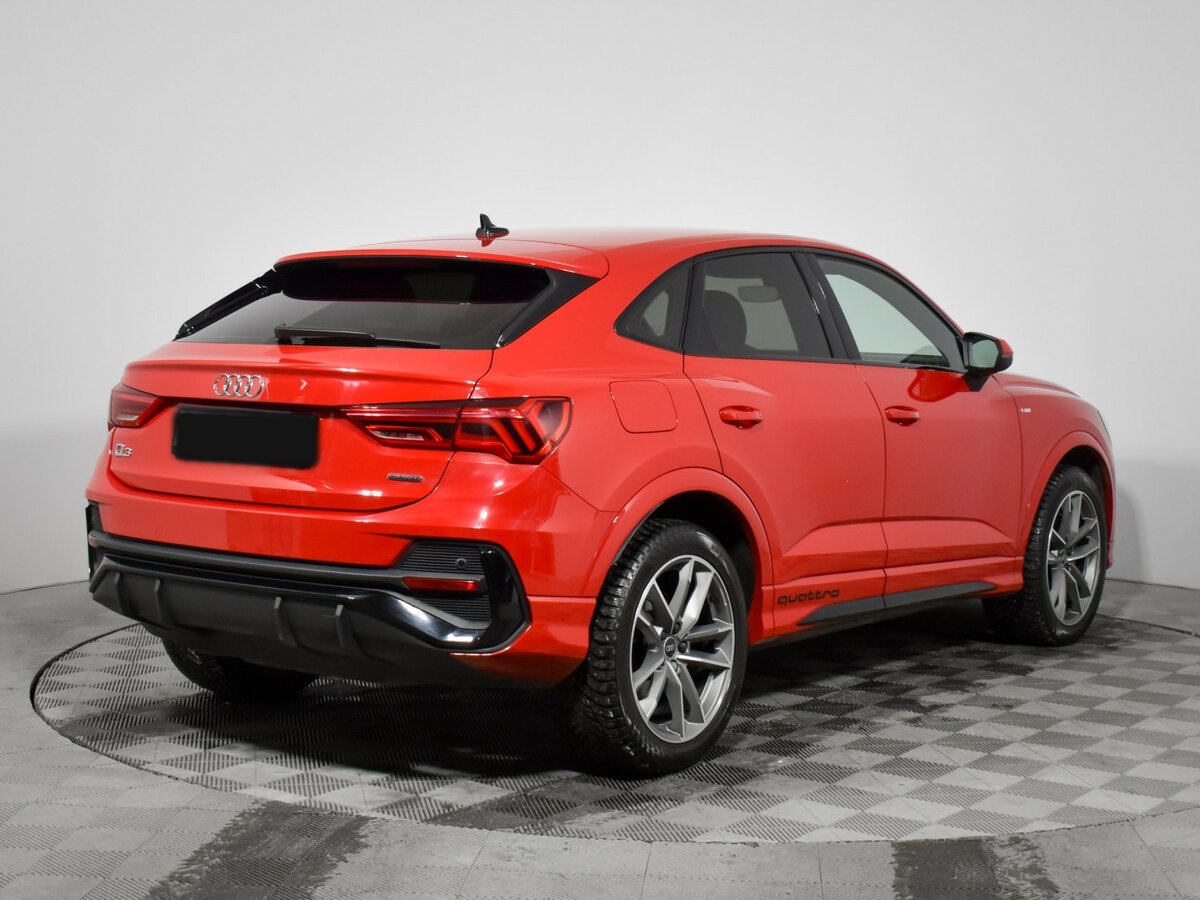 Audi Q3 Sportback с пробегом — 2021 год. Фото: #4