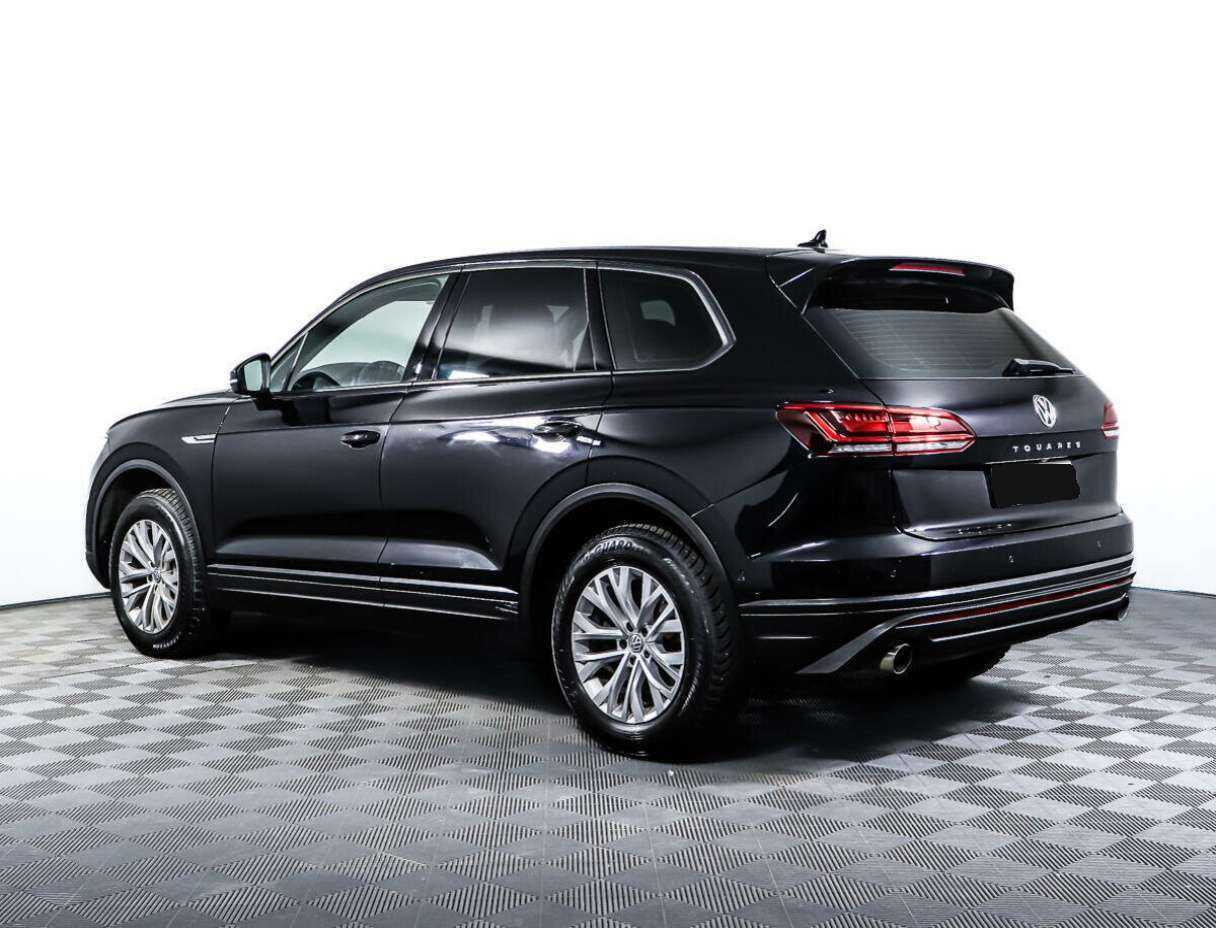 Volkswagen Touareg с пробегом — 2019 год. Фото: #6