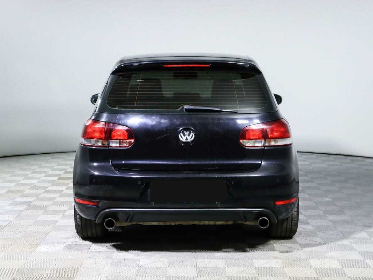 Volkswagen Golf GTI с пробегом — 2009 год. Фото: #4