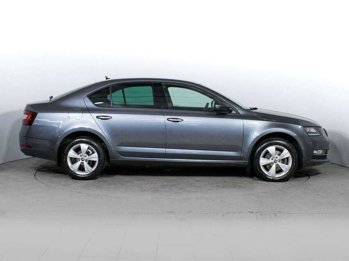 Skoda Octavia с пробегом — 2020 год. Фото: #3