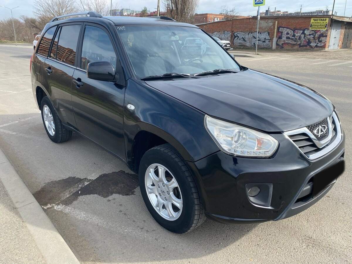 Chery Tiggo (T11) с пробегом — 2015 год. Фото: #2