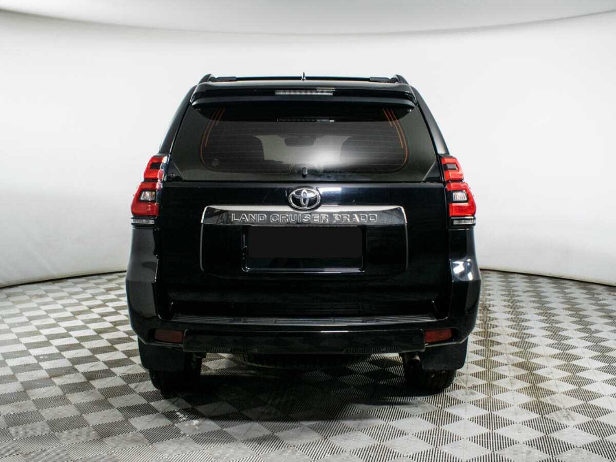 Toyota Land Cruiser Prado с пробегом — 2018 год. Фото: #4