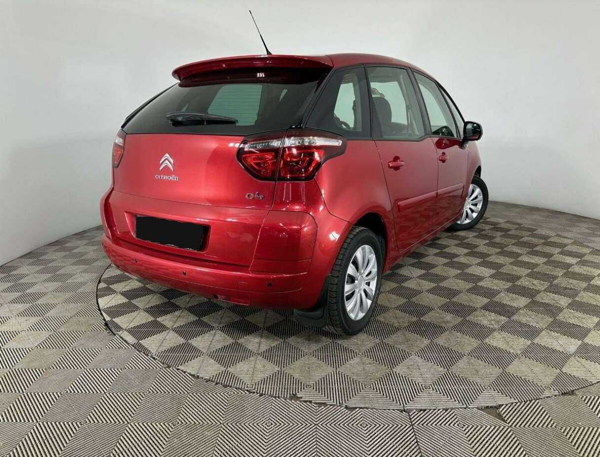 Citroen C4 Picasso с пробегом — 2012 год. Фото: #5