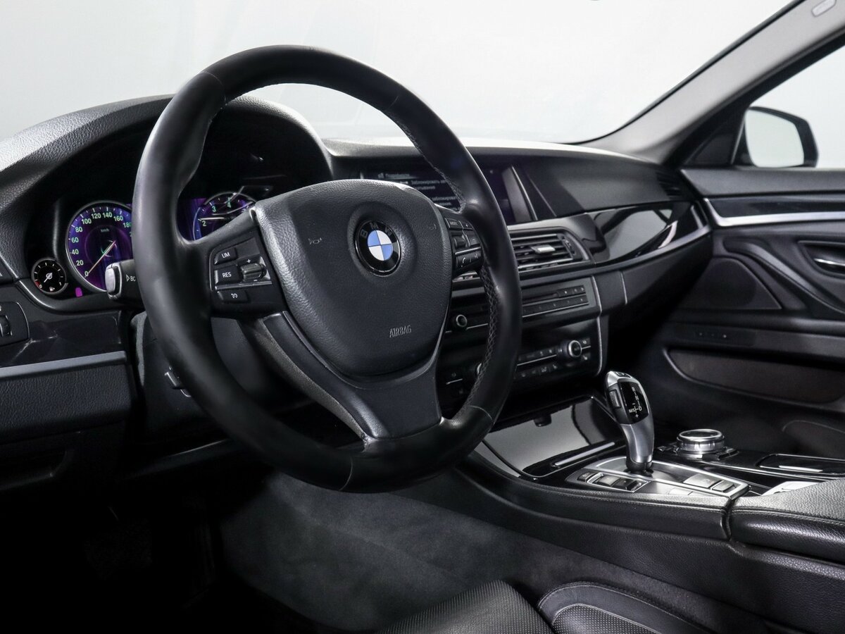 BMW 5 серии с пробегом — 2014 год. Фото: #9