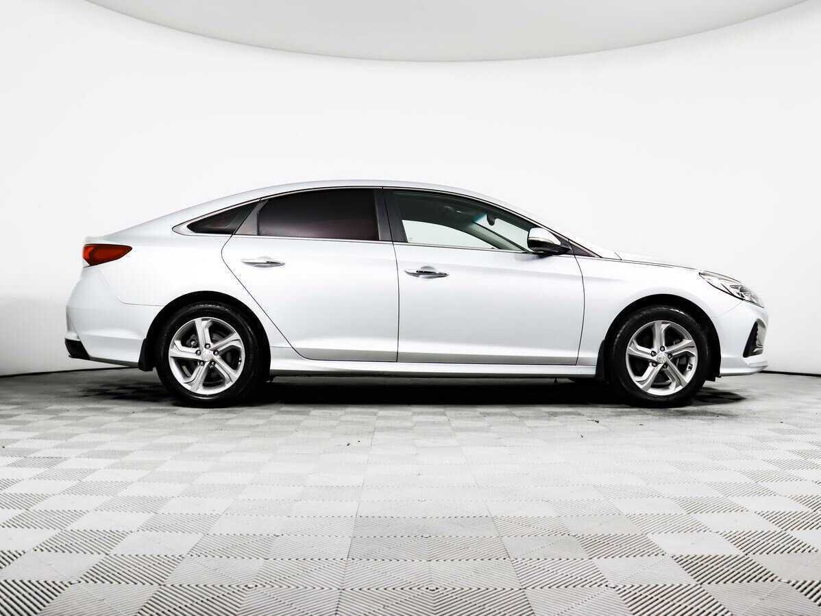 Hyundai Sonata с пробегом — 2018 год. Фото: #3