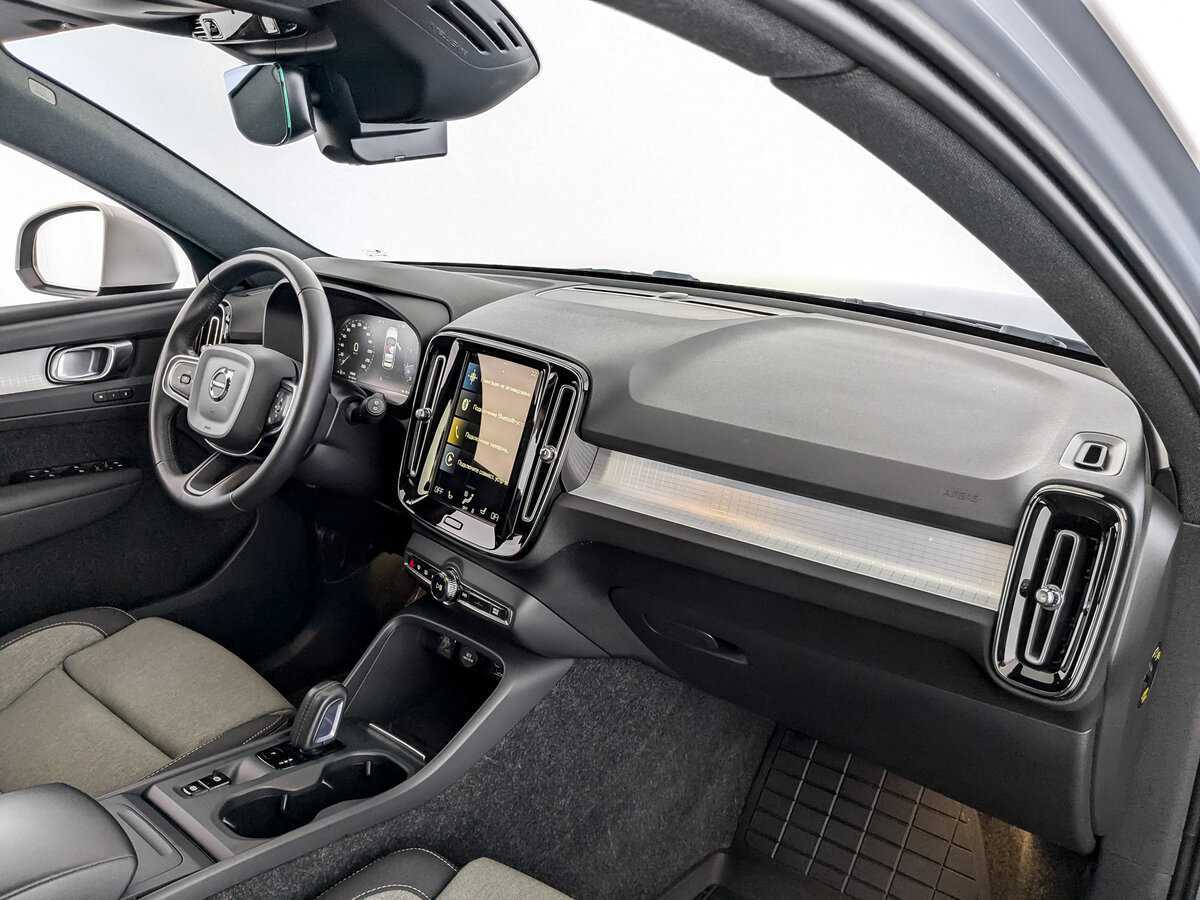 Volvo XC40 с пробегом — 2021 год. Фото: #10