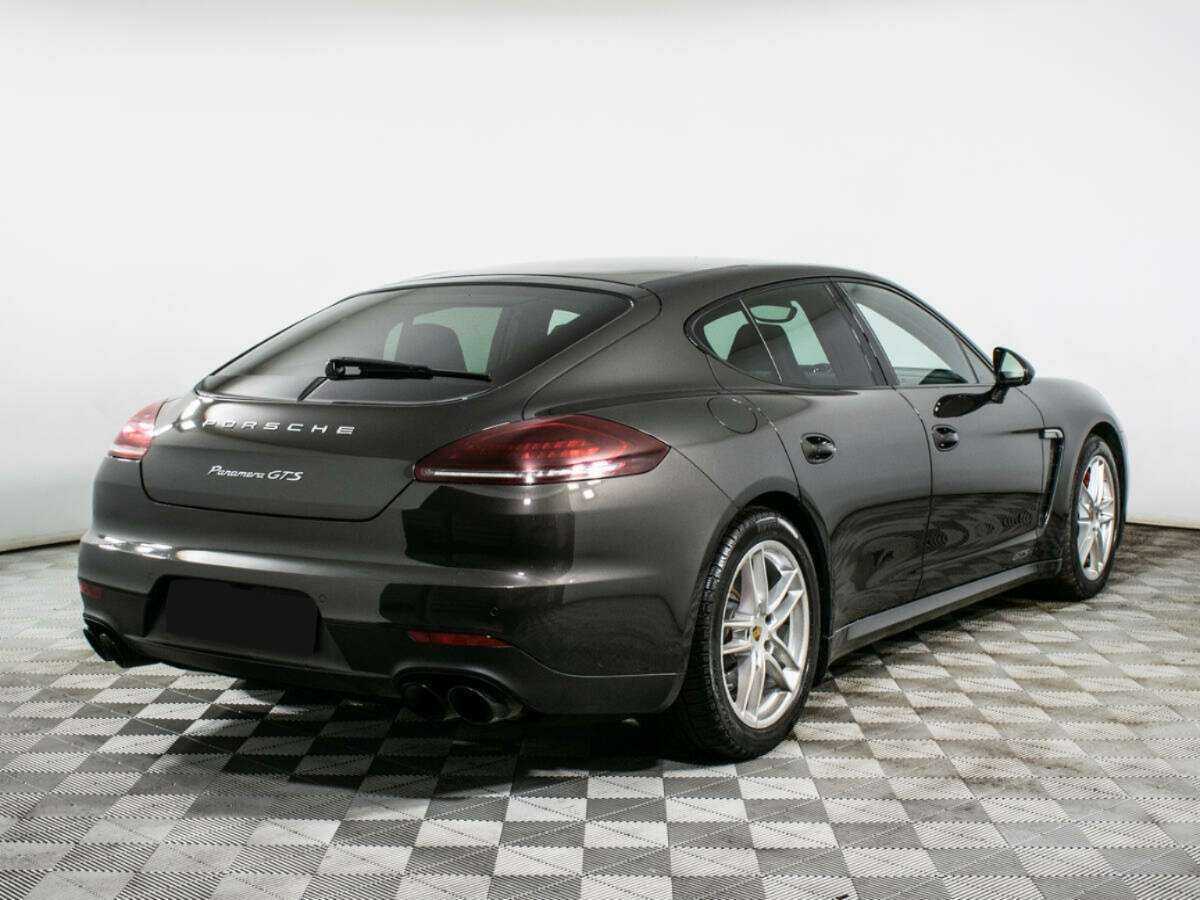 Porsche Panamera с пробегом — 2015 год. Фото: #3