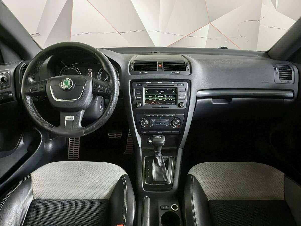 Skoda Octavia RS с пробегом — 2012 год. Фото: #9