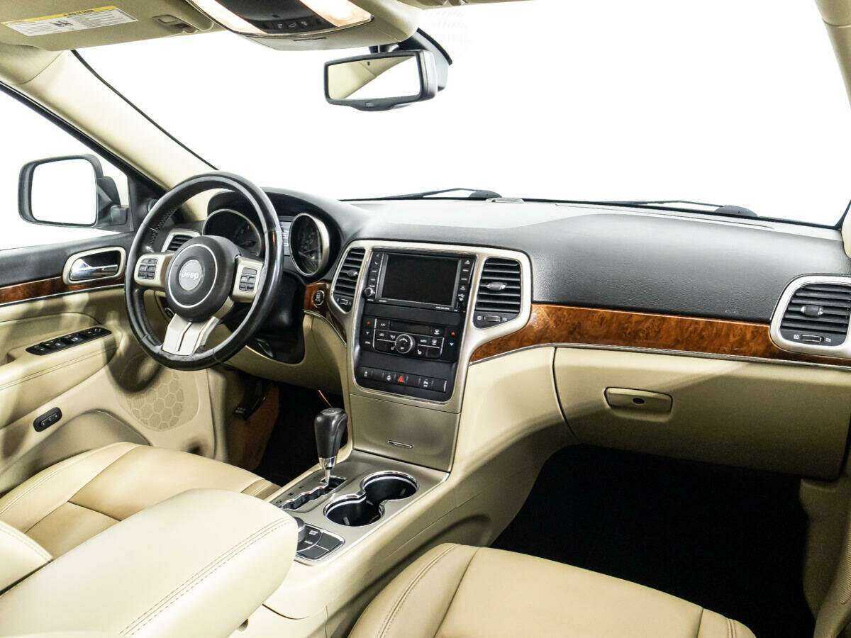 Jeep Grand Cherokee с пробегом — 2011 год. Фото: #7