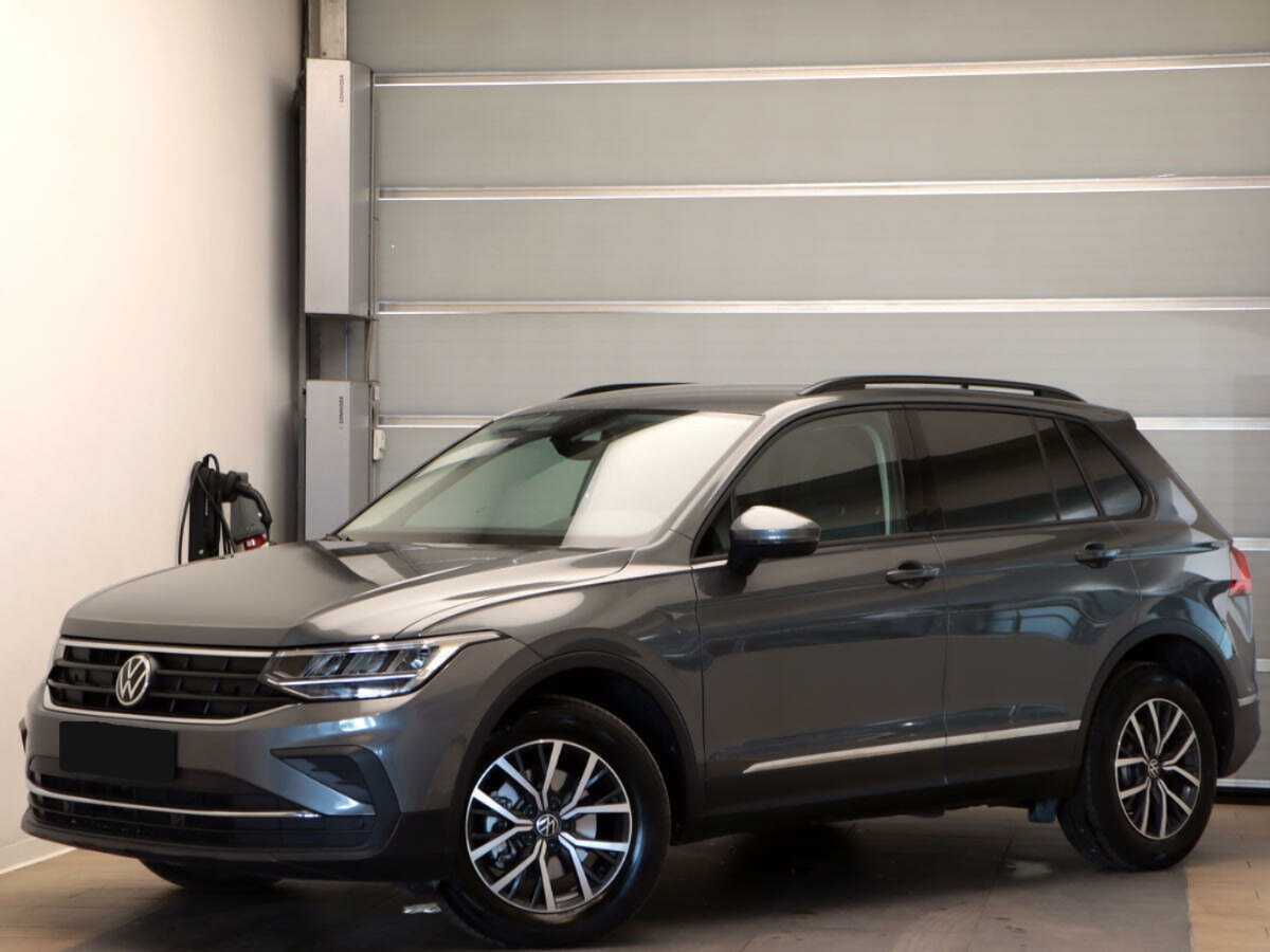 Volkswagen Tiguan с пробегом — 2022 год. Фото: #0