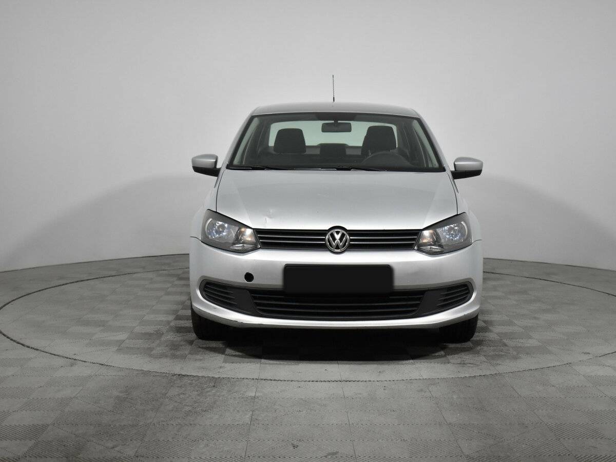 Volkswagen Polo с пробегом — 2011 год. Фото: #1