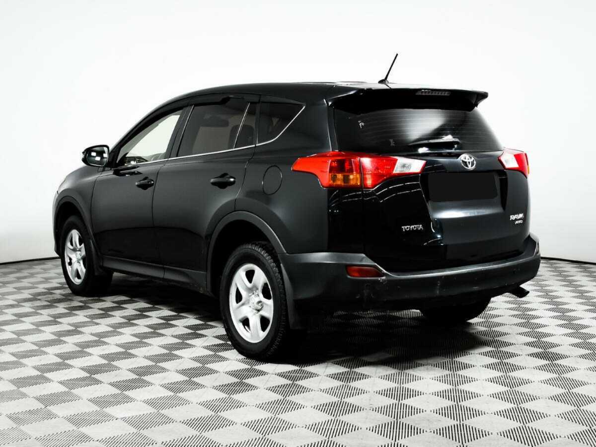 Toyota RAV4 с пробегом — 2013 год. Фото: #6