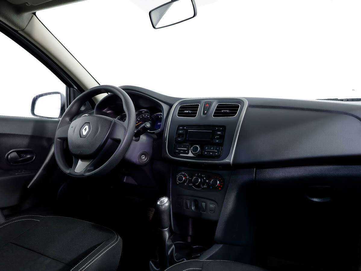 Renault Logan с пробегом — 2014 год. Фото: #7