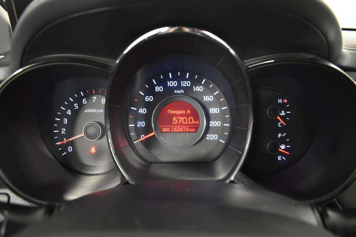Kia Rio с пробегом — 2013 год. Фото: #12