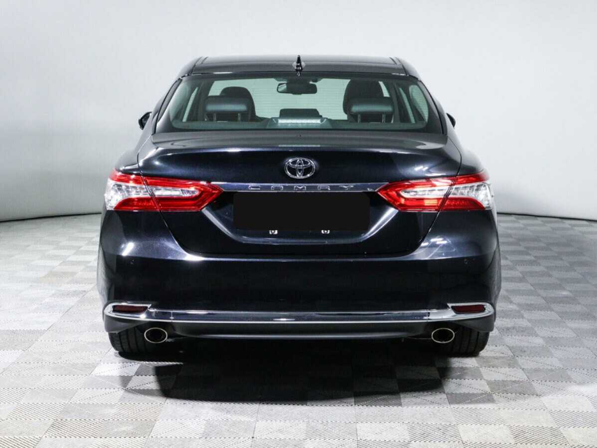 Toyota Camry с пробегом — 2023 год. Фото: #4