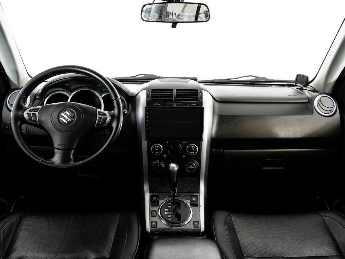 Suzuki Grand Vitara с пробегом — 2010 год. Фото: #7