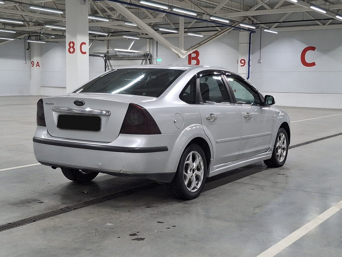 Ford Focus с пробегом — 2005 год. Фото: #4