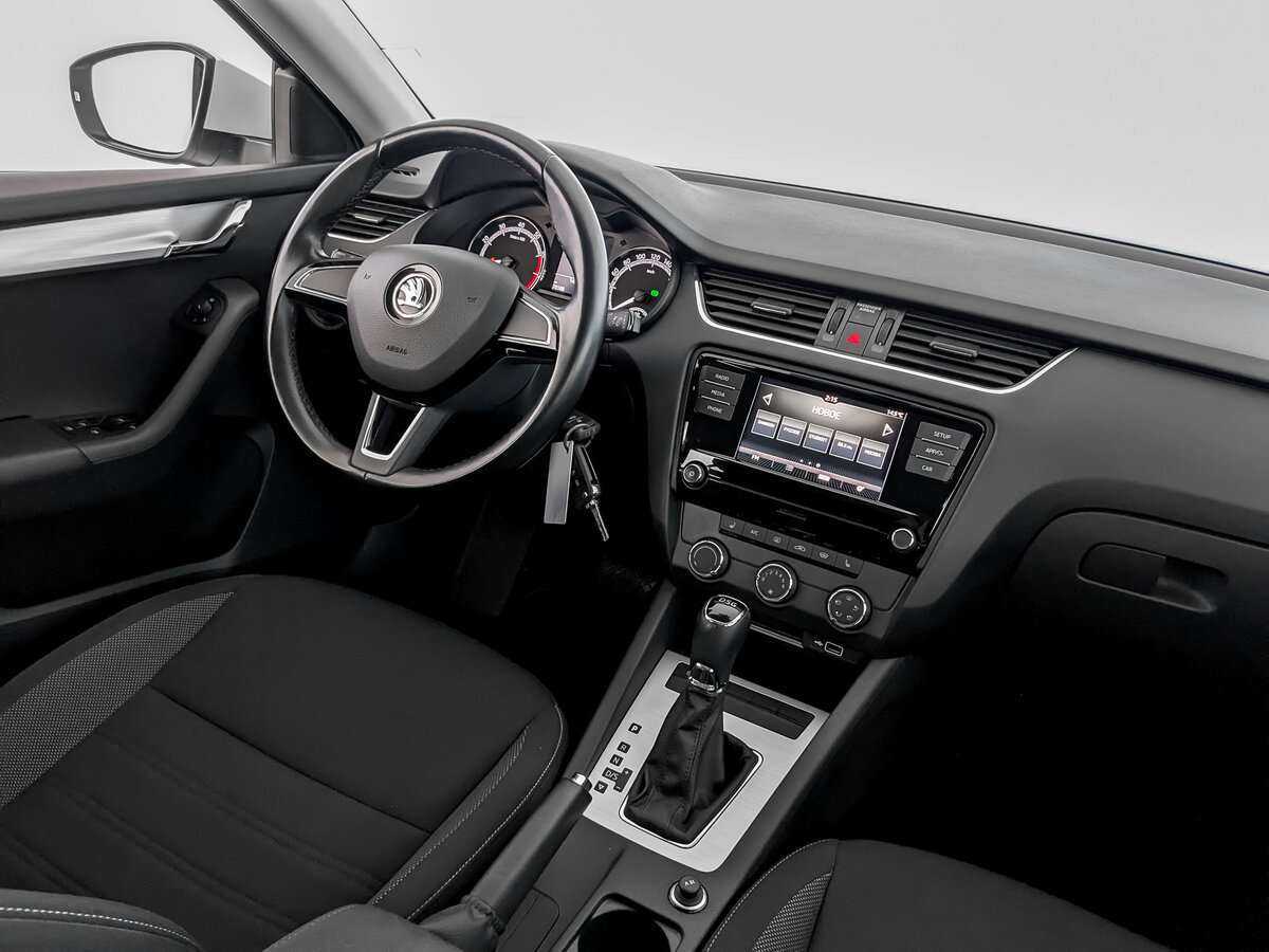 Skoda Octavia с пробегом — 2020 год. Фото: #21