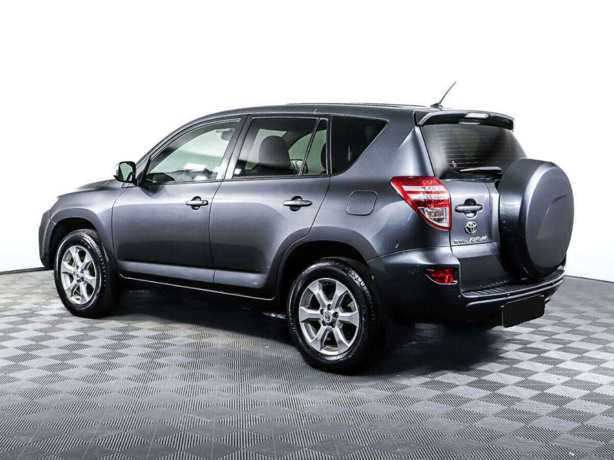 Toyota RAV4 с пробегом — 2011 год. Фото: #6