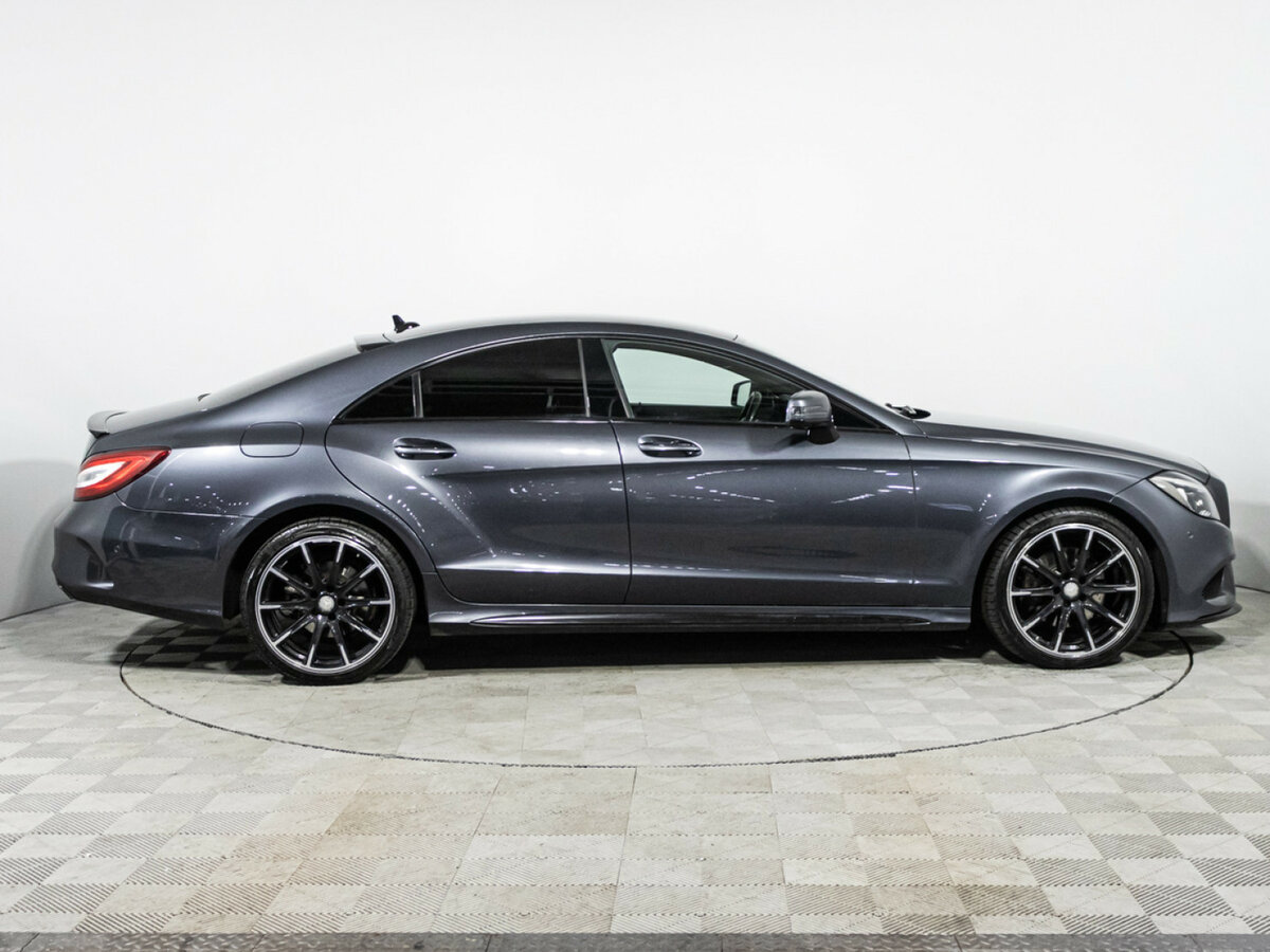 Mercedes-Benz CLS с пробегом — 2015 год. Фото: #3