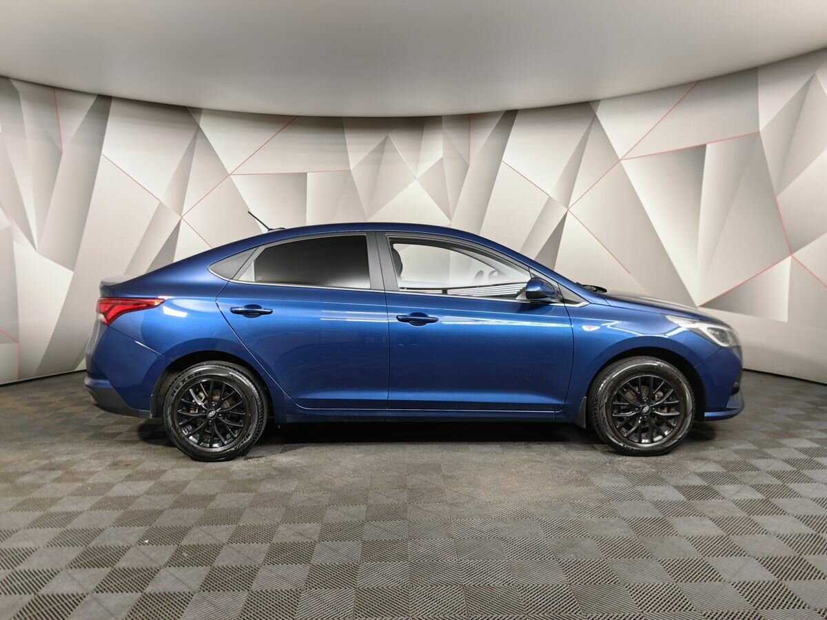 Hyundai Solaris с пробегом — 2022 год. Фото: #4