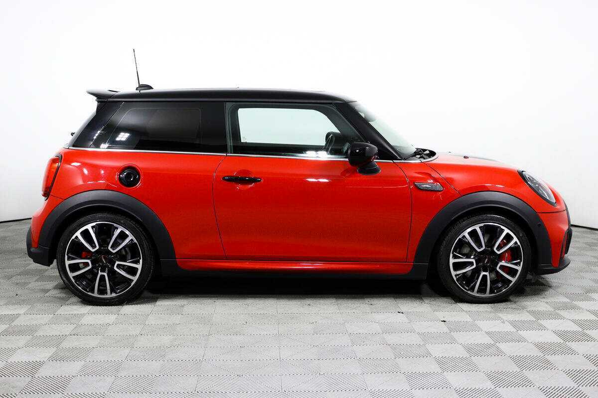 Mini Hatch с пробегом — 2021 год. Фото: #3