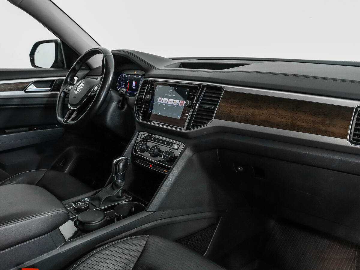 Volkswagen Teramont с пробегом — 2018 год. Фото: #12