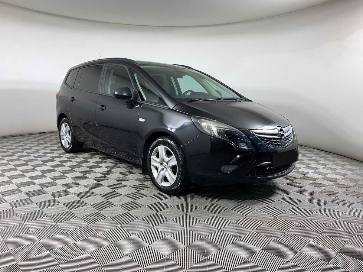 Opel Zafira с пробегом — 2012 год. Фото: #2