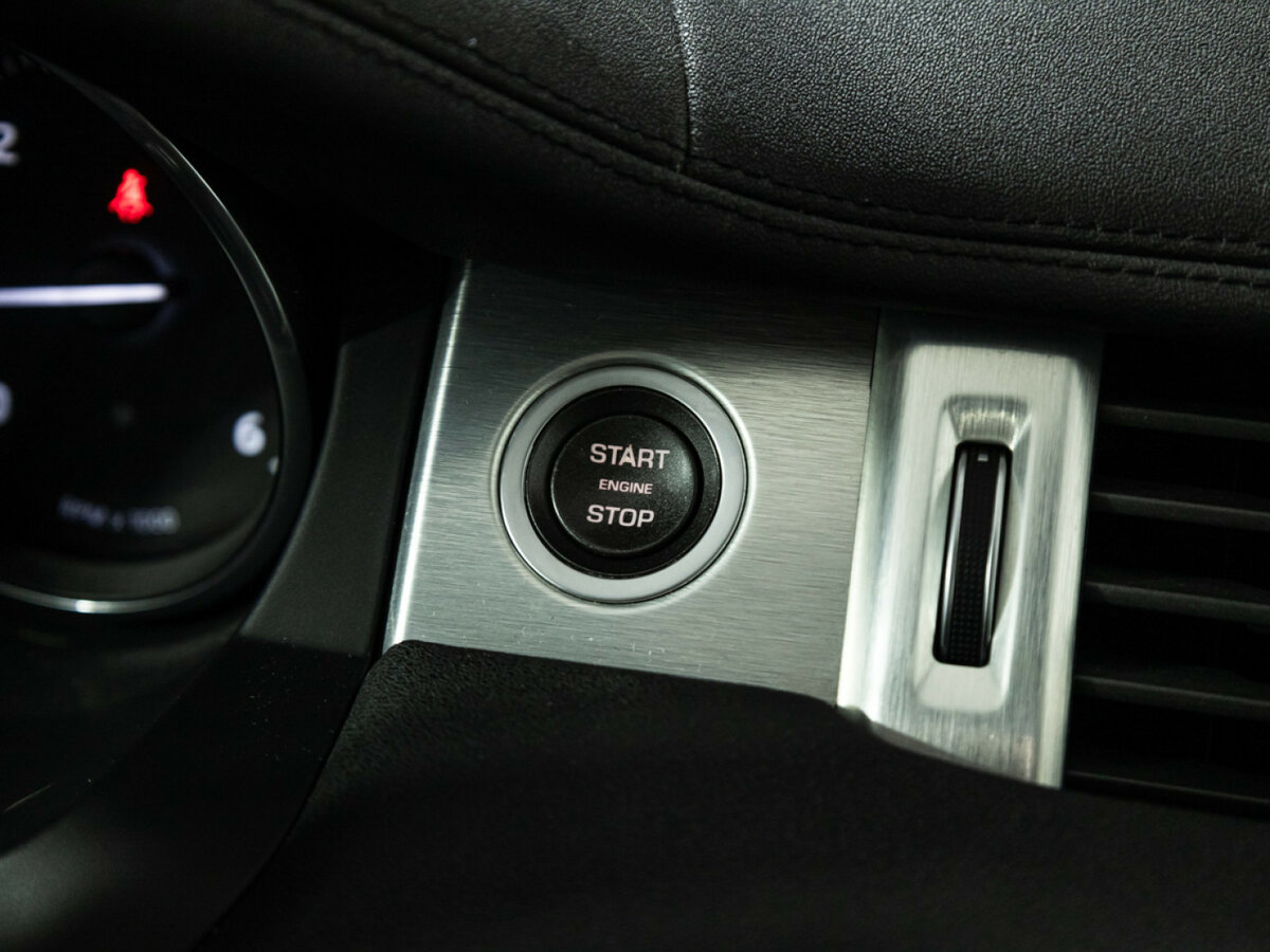 Land Rover Range Rover Evoque с пробегом — 2015 год. Фото: #15