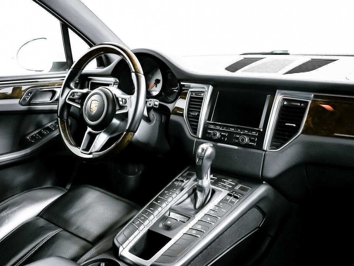 Porsche Macan с пробегом — 2014 год. Фото: #8