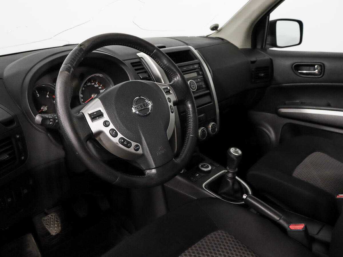 Nissan X-Trail с пробегом — 2010 год. Фото: #8