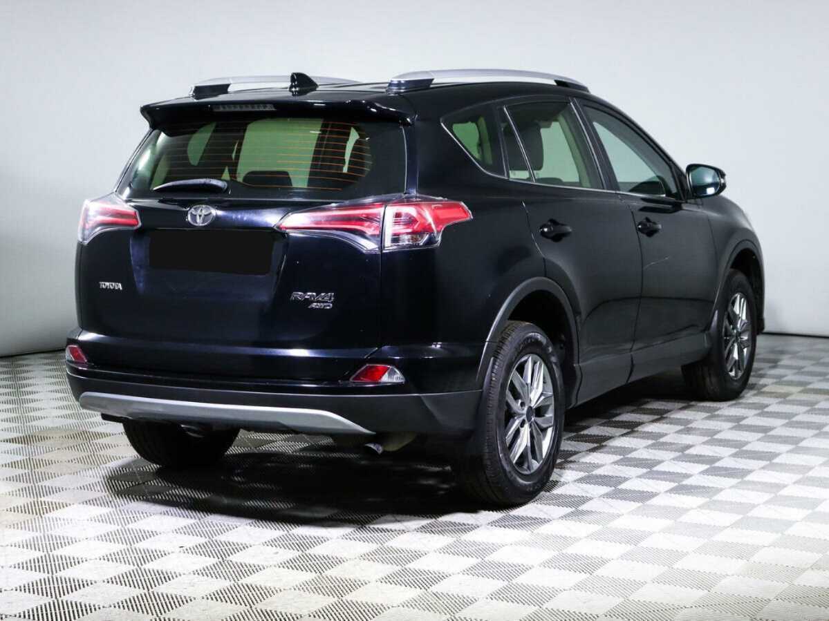 Toyota RAV4 с пробегом — 2019 год. Фото: #4