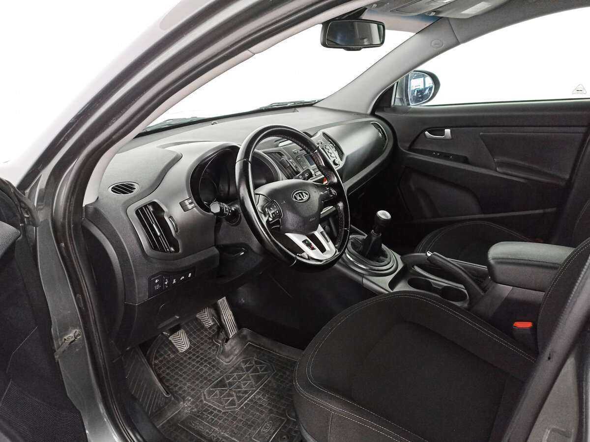 Kia Sportage с пробегом — 2011 год. Фото: #13