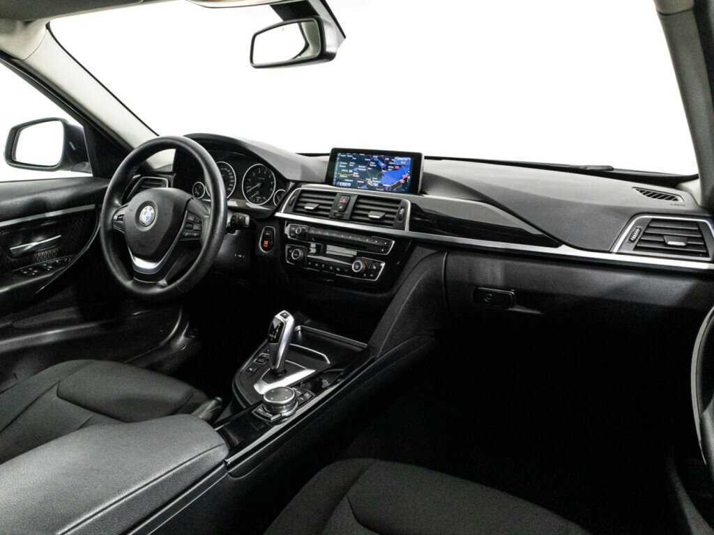 BMW 3 серии с пробегом — 2016 год. Фото: #8