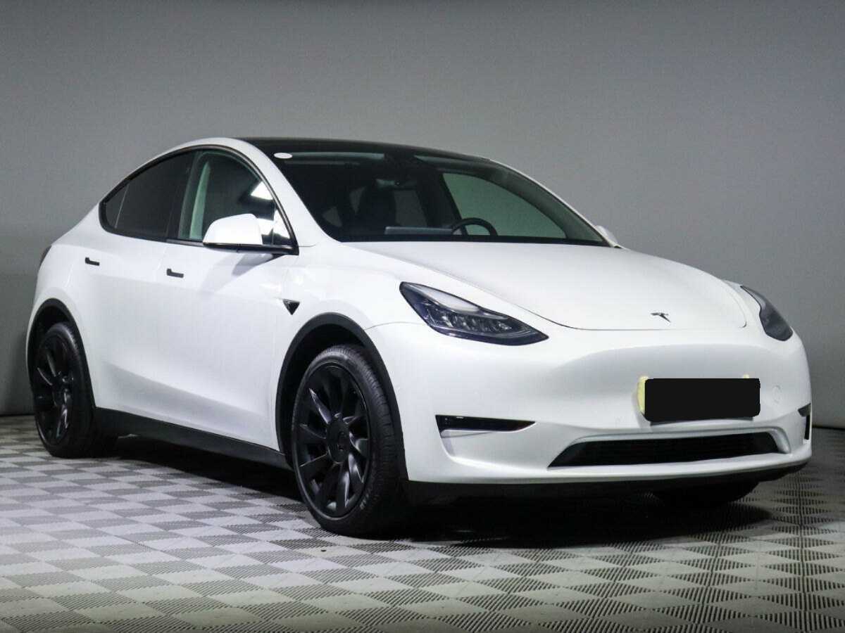 Tesla Model Y с пробегом — 2021 год. Фото: #1