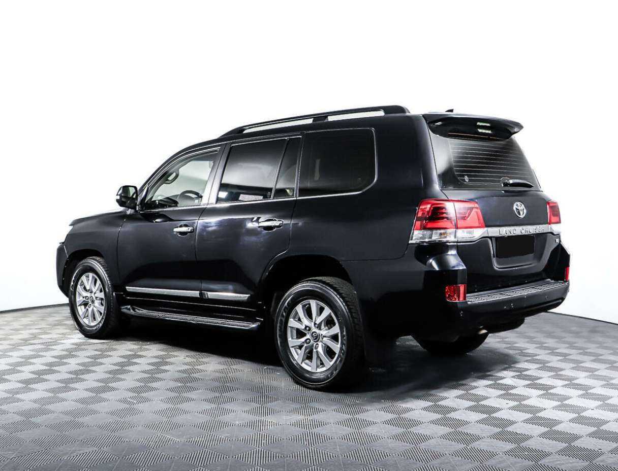 Toyota Land Cruiser с пробегом — 2016 год. Фото: #6