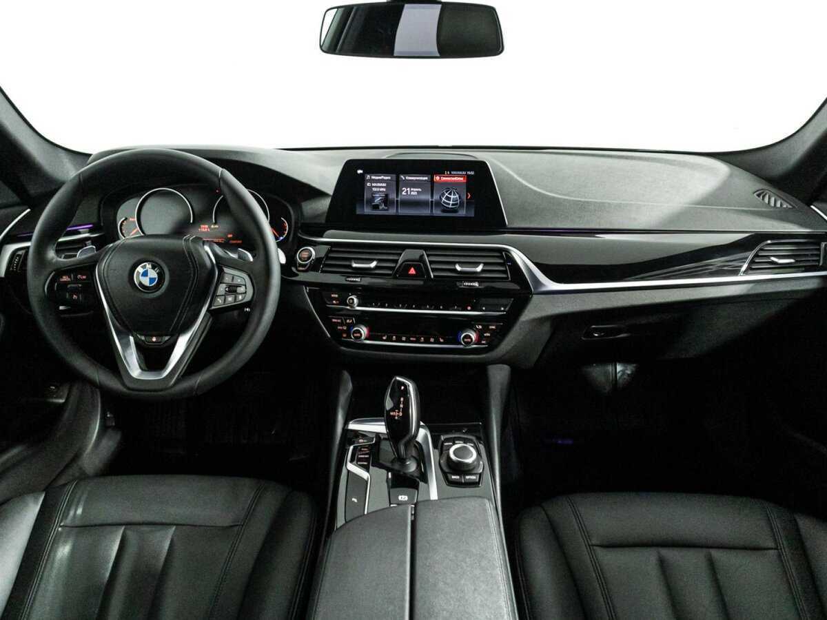 BMW 5 серии с пробегом — 2020 год. Фото: #12