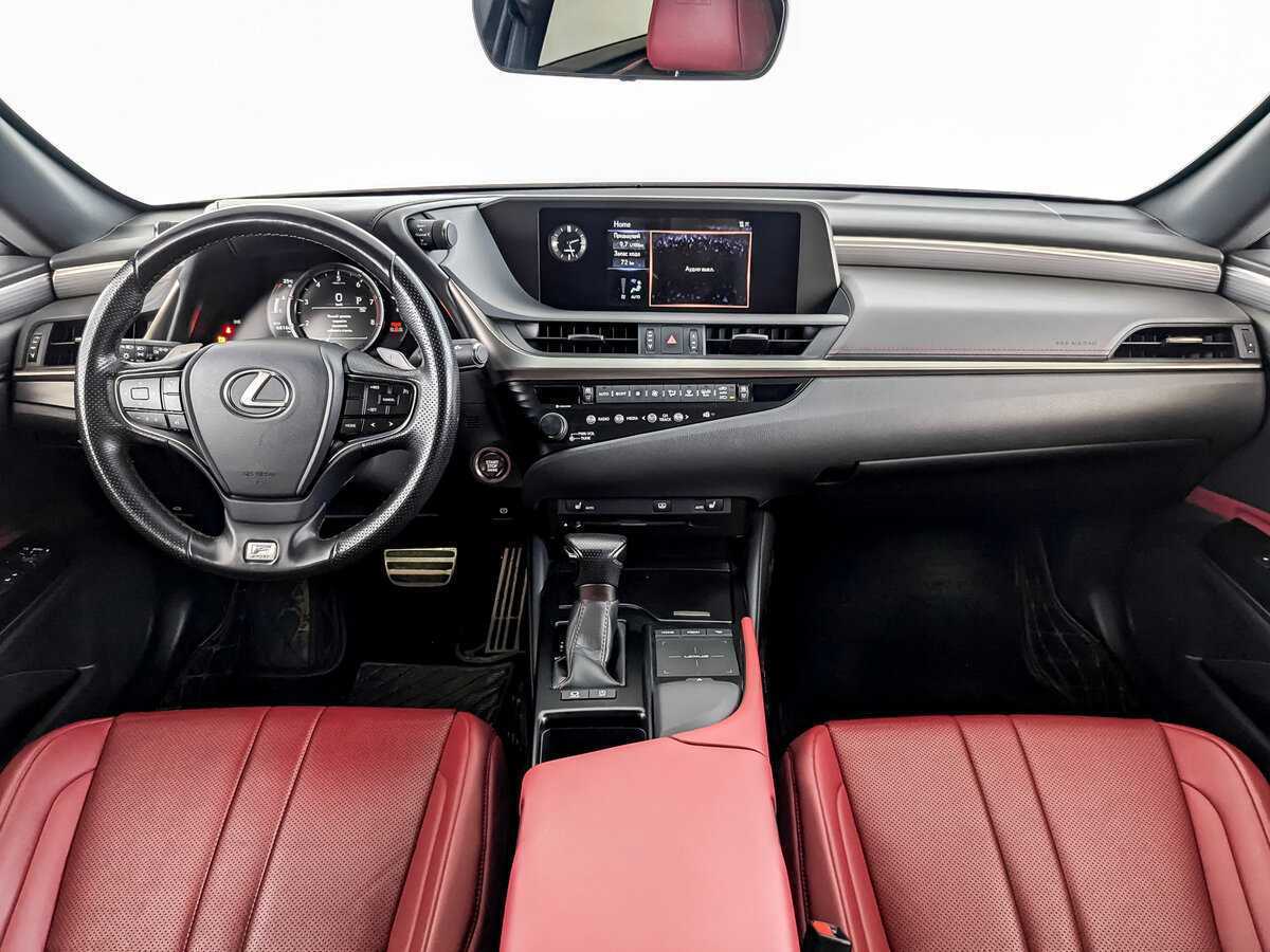 Lexus ES с пробегом — 2020 год. Фото: #13