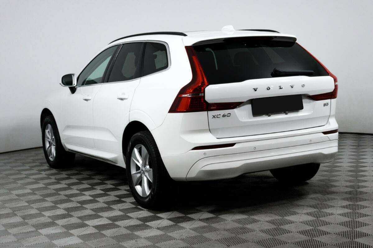 Volvo XC60 с пробегом — 2022 год. Фото: #6