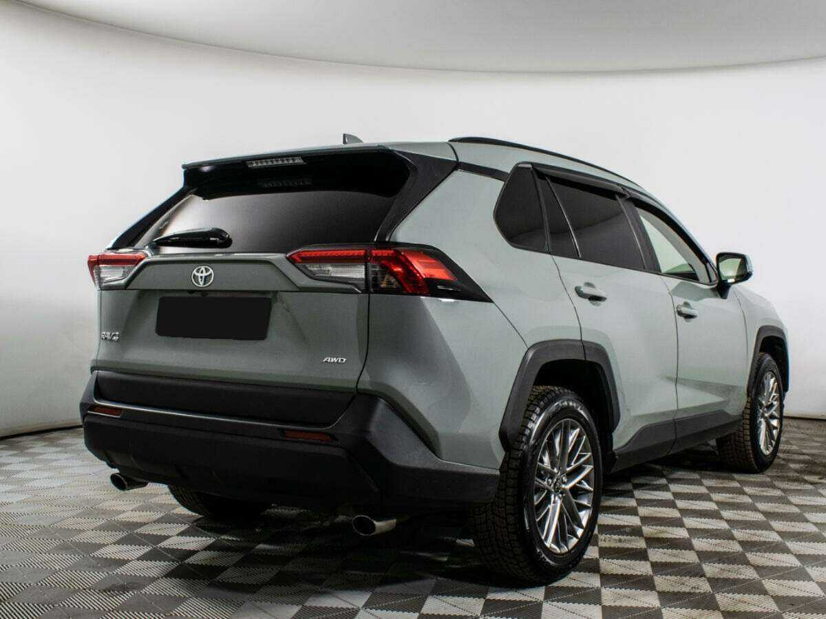 Toyota RAV4 с пробегом — 2019 год. Фото: #4