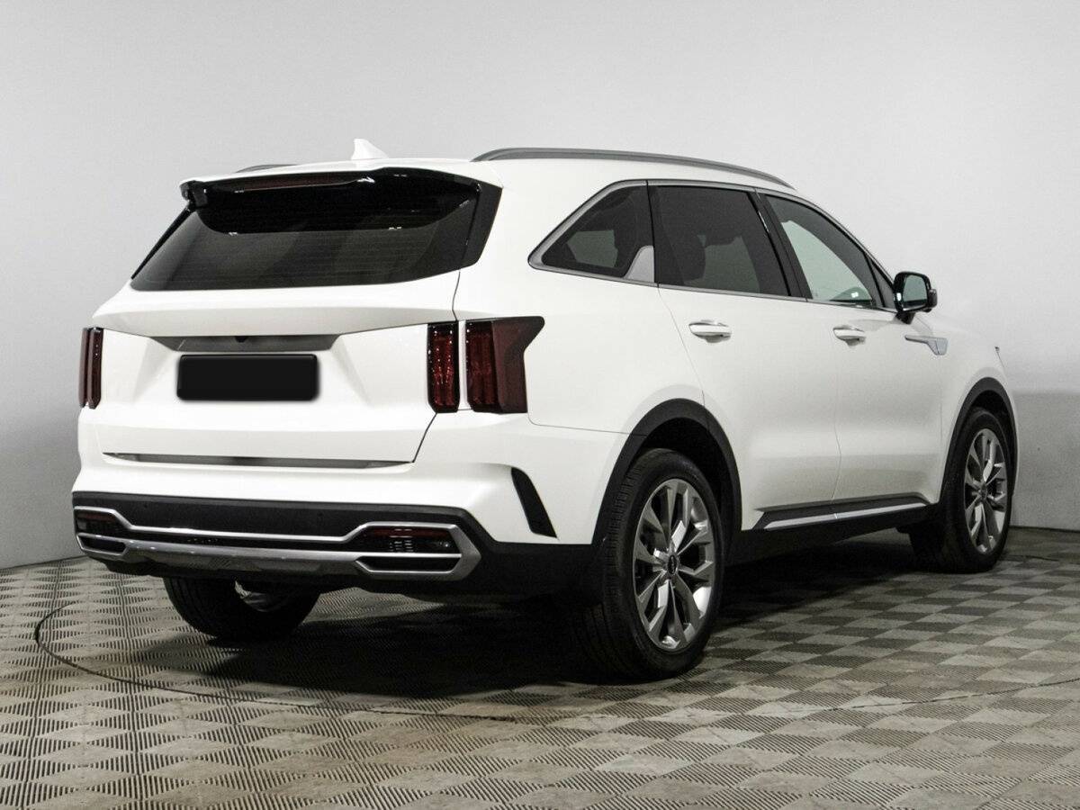 Kia Sorento с пробегом — 2023 год. Фото: #4