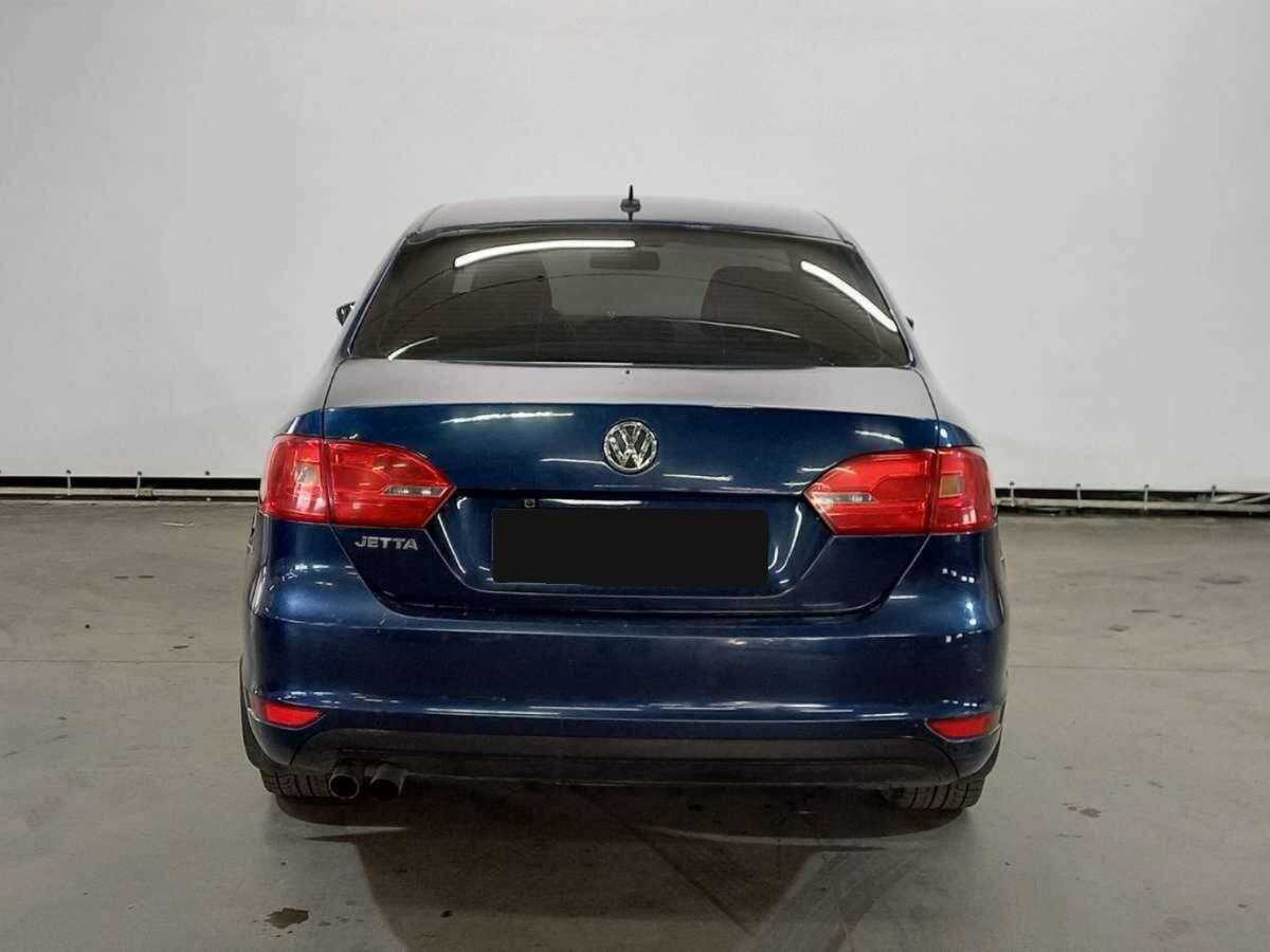 Volkswagen Jetta с пробегом — 2011 год. Фото: #5