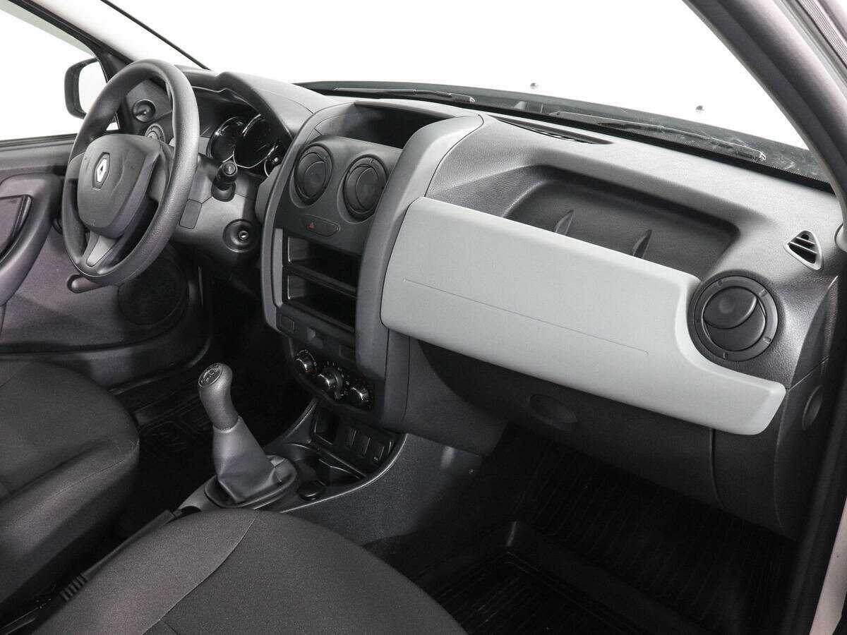 Renault Duster с пробегом — 2017 год. Фото: #9