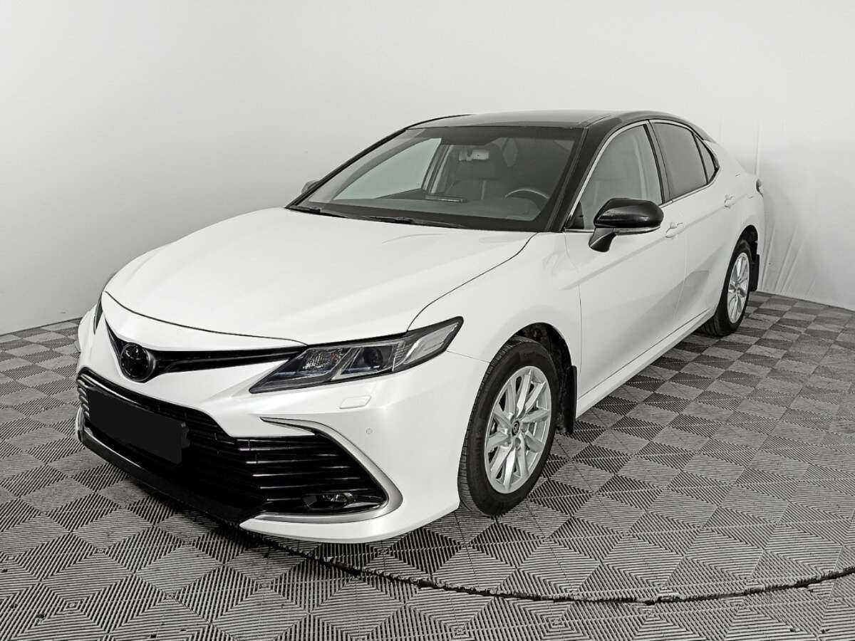 Toyota Camry с пробегом — 2021 год. Посмотреть фото