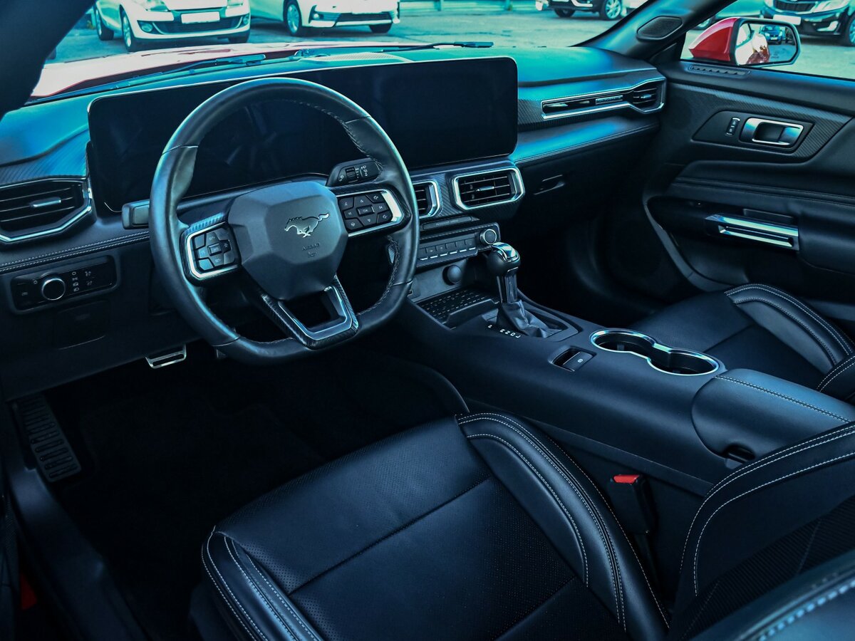 Ford Mustang с пробегом — 2024 год. Фото: #10