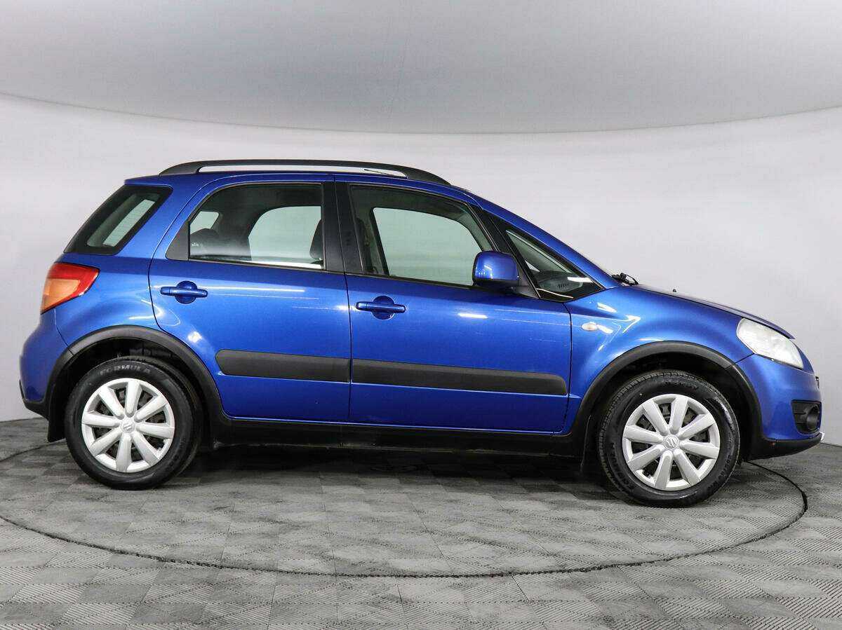 Suzuki SX4 с пробегом — 2011 год. Фото: #3