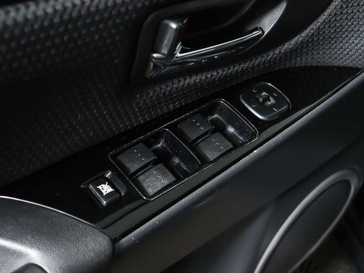 Mazda 3 с пробегом — 2008 год. Фото: #15